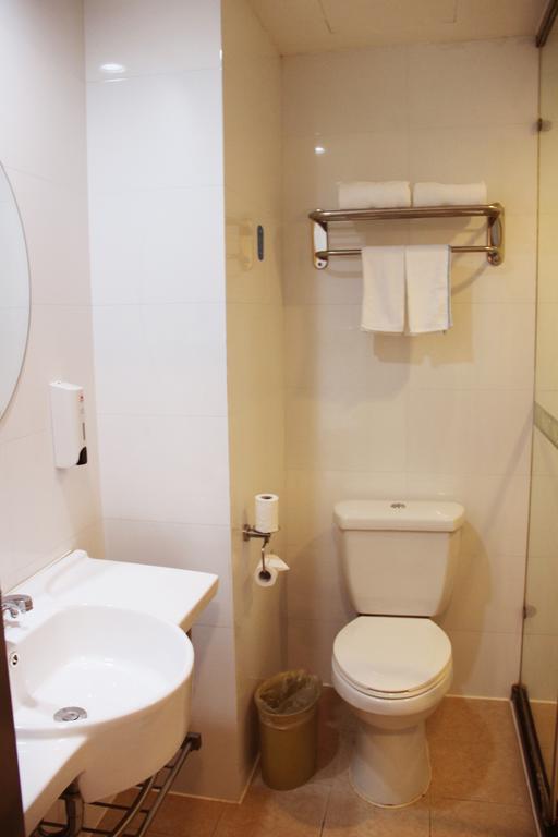Hanting Hotel Shanghai Hongqiao Railway Station Huqingping Highway Rom bilde